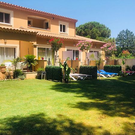 Lou Meinado Saint-Martin-de-Crau Εξωτερικό φωτογραφία