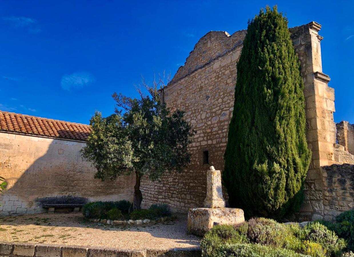 Lou Meinado Saint-Martin-de-Crau Εξωτερικό φωτογραφία