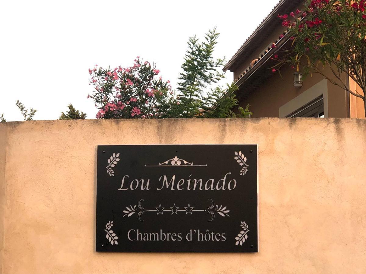 Lou Meinado Saint-Martin-de-Crau Εξωτερικό φωτογραφία